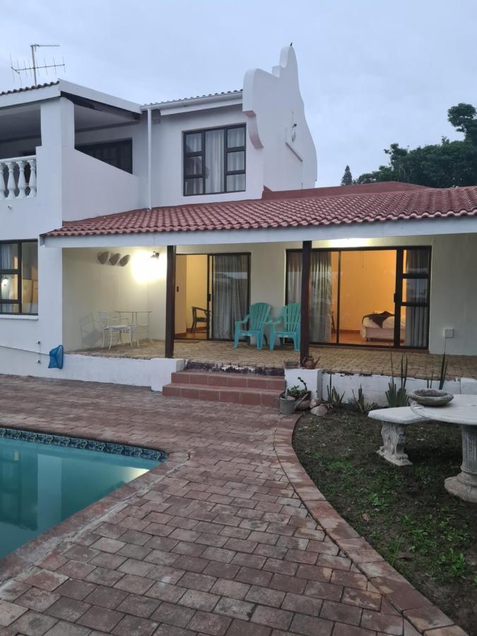 Indaba Manor On 413 Owen Ellis Dr 호텔 포트에드워드 외부 사진